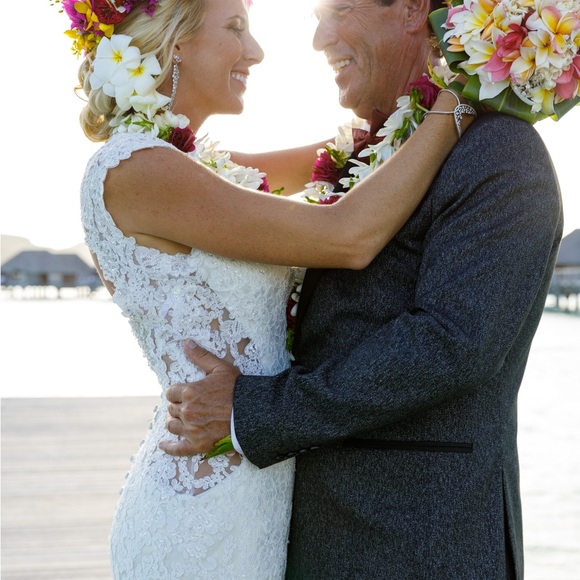 Stunning custom gown with open back and added embellishments - Picture 3 of 7